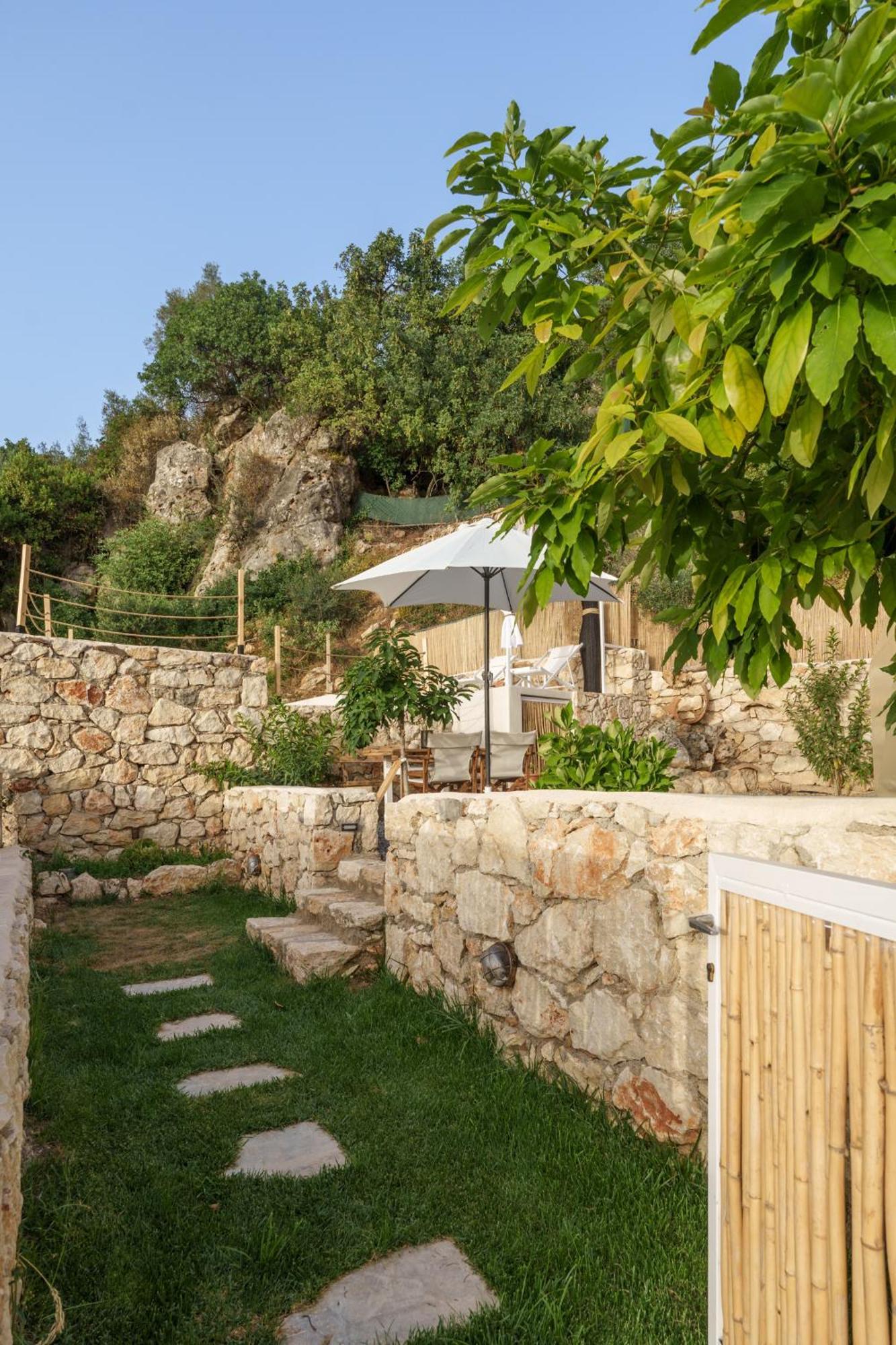 Gogna Luxury Domes Luxury tent Gonia