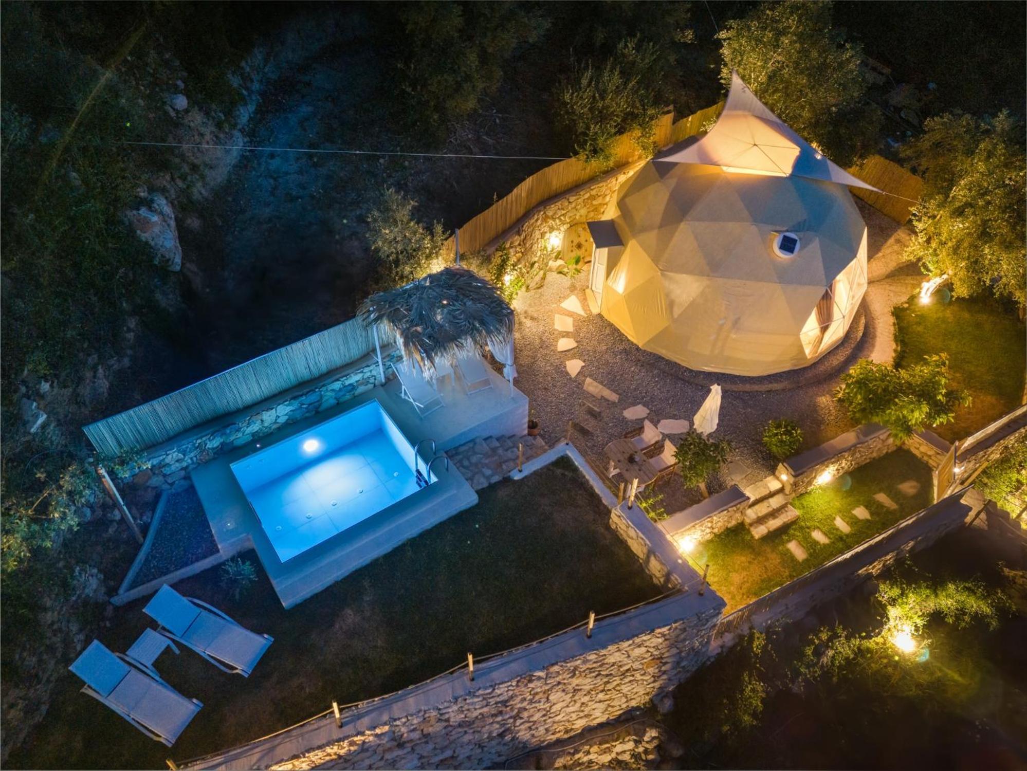 Gogna Luxury Domes Luxury tent